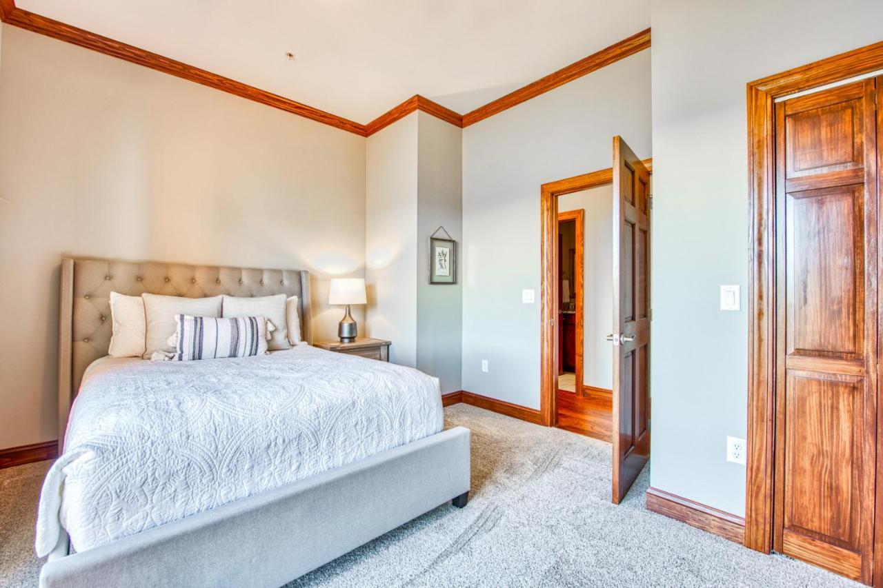 Altitude With Gratitude Appartement Whittier Buitenkant foto